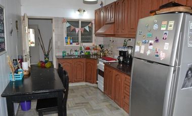 Casa En Venta En Ramos Mejia Sur
