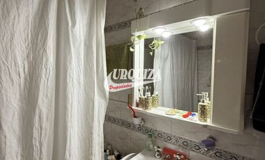 Casa en venta de 2 dormitorios c/ cochera en Ramos Mejía