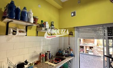 Casa en venta de 2 dormitorios c/ cochera en Ramos Mejía