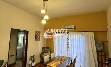 Casa en venta de 2 dormitorios c/ cochera en Ramos Mejía