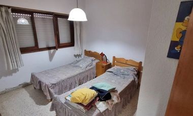 Departamento en venta de 2 dormitorios c/ cochera en San Bernardo