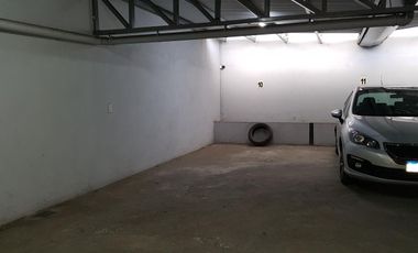 EN VENTA Cochera  Pasco al 1400 - Abasto - Rosario