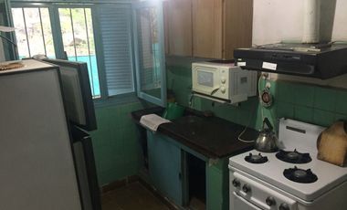 V80. TALA HUASI. CASA CON GRAN TERRENO SOBRE AV PRINCIPAL