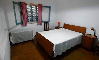 V80. TALA HUASI. CASA CON GRAN TERRENO SOBRE AV PRINCIPAL