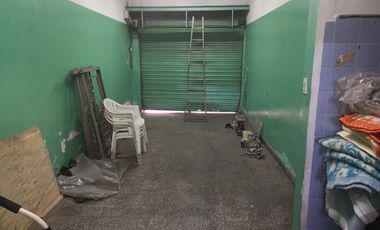 Casa en venta de 4 dormitorios c/ cochera en Villa Soldati