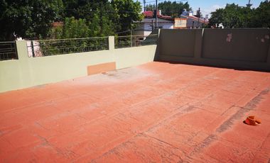 Casa en venta de 4 dormitorios c/ cochera en Villa Soldati