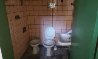 Casa en venta de 4 dormitorios c/ cochera en Villa Soldati