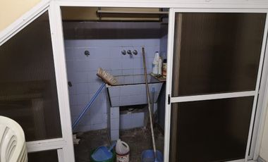 Casa en venta de 4 dormitorios c/ cochera en Villa Soldati