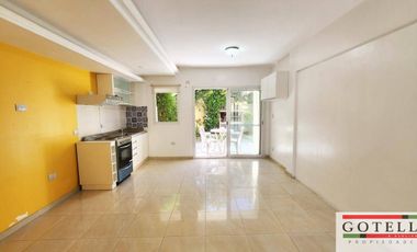 Venta Monte Grande  Dúplex de 2 dormitorios c/ cochera en Condominio Los Robles