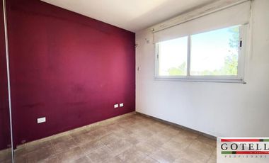 Venta Monte Grande  Dúplex de 2 dormitorios c/ cochera en Condominio Los Robles