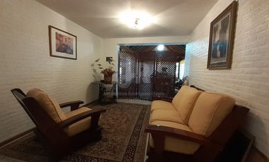 CODIGO 693 - CASA 5 DORMITORIOS ALQUILER TEMPORARIO EN CARILO - ZONA 7