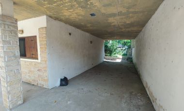 Casa en venta de 3 dormitorios c/ cochera en Costa Azul