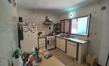 Casa en venta de 3 dormitorios c/ cochera en Costa Azul