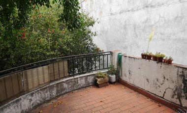 Casa en venta de 2 departamentos en Villa Soldati