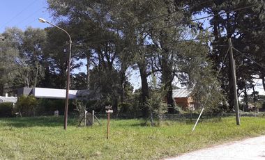 LOTE EN VENTA EN SIERRA DE LOS PADRES - ESQUINA