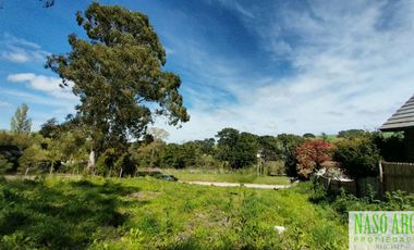 LOTE EN VENTA ZONA GOLF - 716 m² - PLANOS APORBADOS LISTOS PARA CONSTRUIR