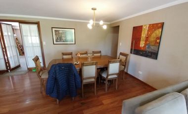 IMPORTANTE CHALET EN VENTA - GAS NATURAL CONECTADO - ZONA CAPILLA