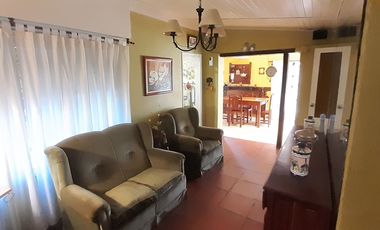 BAJO SU VALOR - CHALET EN SIERRA DE LOS PADRES -VENTA O PERMUTA - GAS NATURAL