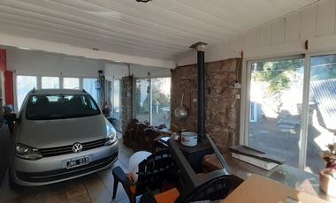 BAJO SU VALOR - CHALET EN SIERRA DE LOS PADRES -VENTA O PERMUTA - GAS NATURAL