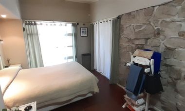 BAJO SU VALOR - CHALET EN SIERRA DE LOS PADRES -VENTA O PERMUTA - GAS NATURAL