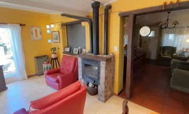 BAJO SU VALOR - CHALET EN SIERRA DE LOS PADRES -VENTA O PERMUTA - GAS NATURAL