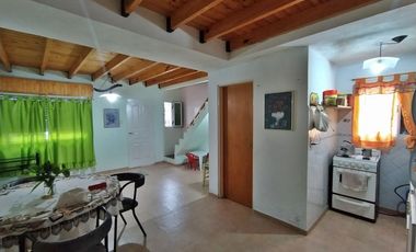 Dúplex en venta de 2 dormitorios c/ cochera en San Bernardo