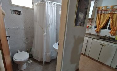 Dúplex en venta de 2 dormitorios c/ cochera en San Bernardo