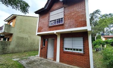 Dúplex en venta de 2 dormitorios c/ cochera en San Bernardo