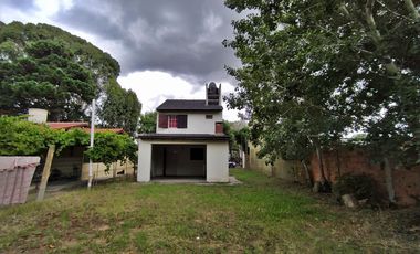 Dúplex en venta de 2 dormitorios c/ cochera en San Bernardo