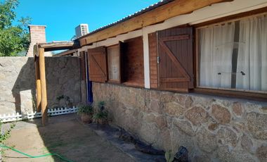 K065MC - 2 Casas + monoambiente en Mina Clavero
