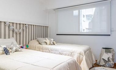 EN VENTA Departamento 2 dormitorios c/ balcon corrido en barrio Centro, Rosario