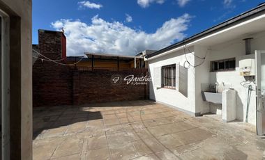 Casa En Venta En Campana BARRIO DÁLMINE OPORTUNIDAD VIVENDA CONSULTORIO VERSÁTIL