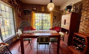 Casa En Venta En Zárate: BARRIO SAAVEDRA Oportunidad CHALET ÚNICO