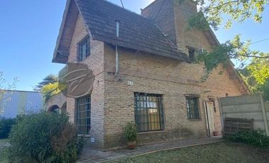 Casa En Venta En Zárate: BARRIO SAAVEDRA Oportunidad CHALET ÚNICO