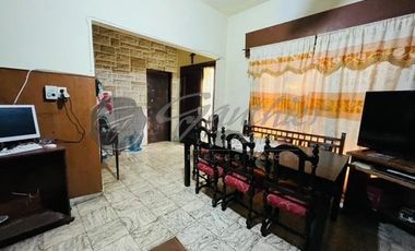 Casa En Venta En Campana Elegante Mejor ubicación Oasis urbano OPORTUNIDAD