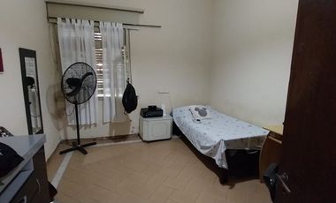 Casa en venta de 4 dormitorios en Parque Patricios