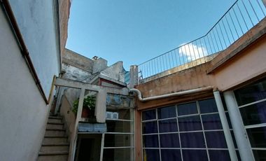 Casa en venta de 4 dormitorios en Parque Patricios