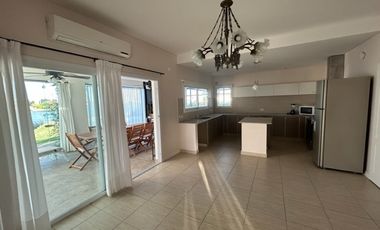 Casa en venta  en La Reserva Cardales, Sofitel sobre el LAGO Lujo clásico LAGUNA