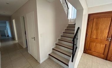 Casa en venta  en La Reserva Cardales, Sofitel sobre el LAGO Lujo clásico LAGUNA