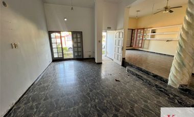 Casa en venta de 5 dormitorios c/ cochera