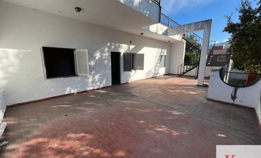 Casa en venta de 5 dormitorios c/ cochera