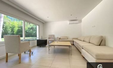 Casa en alquiler de 5 dormitorios c/ cochera en Manuel Alberti