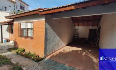 Departamento en venta de 2 dormitorios c/ cochera en Costa Azul