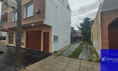 Departamento en venta de 2 dormitorios c/ cochera en Costa Azul