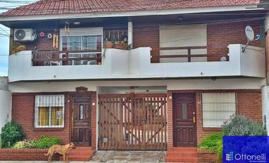 Dúplex en venta de 2 dormitorios c/ cochera en Mar de Ajo