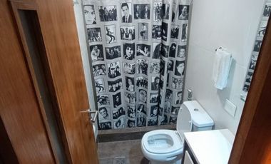 Moderno chalet 4 ambientes con piscina. Sierra de los Padres. Permuta