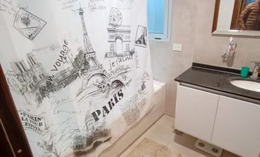 Moderno chalet 4 ambientes con piscina. Sierra de los Padres. Permuta