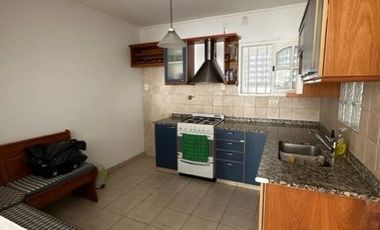 Casa en venta de 4 dormitorios c/ cochera en La Plata