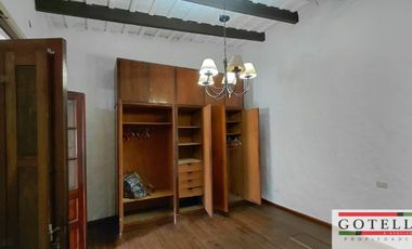 Venta Temperley Casa Chorizo de 3 Dormitorios c/ cochera y patio Apta Credito