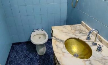 Venta Temperley Casa Chorizo de 3 Dormitorios c/ cochera y patio Apta Credito